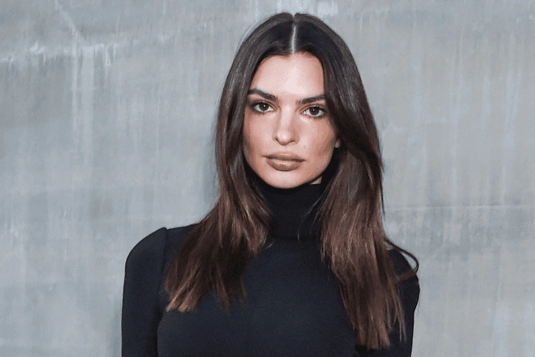 Emily Ratajkowski espresso makeup vibeofbeauty