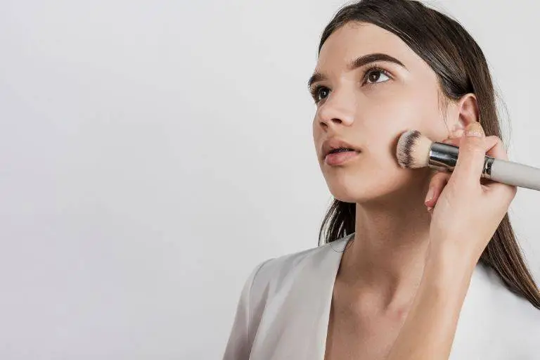 Bases de maquillaje ligeras y bb creams Vibeofbeauty