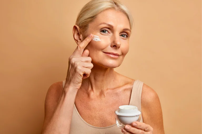 Las cremas con efecto flash son idóneas para pieles de mujeres que hayan superado los 40 o 50 años.