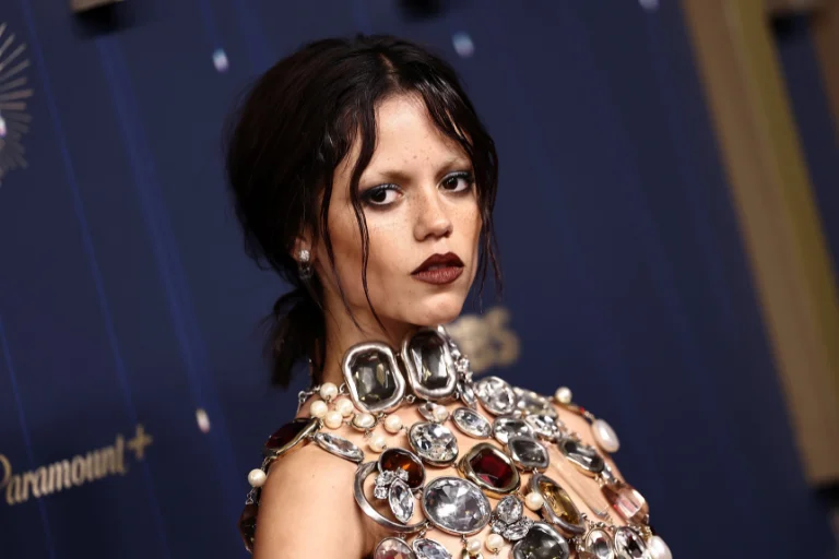 jenna_ortega_emmys_2025