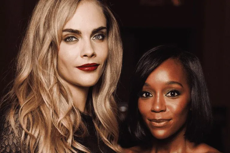 Berry lips Cara Delevigne Vibeofbeauty