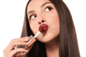 Berry lips Lancome Vibeofbeauty