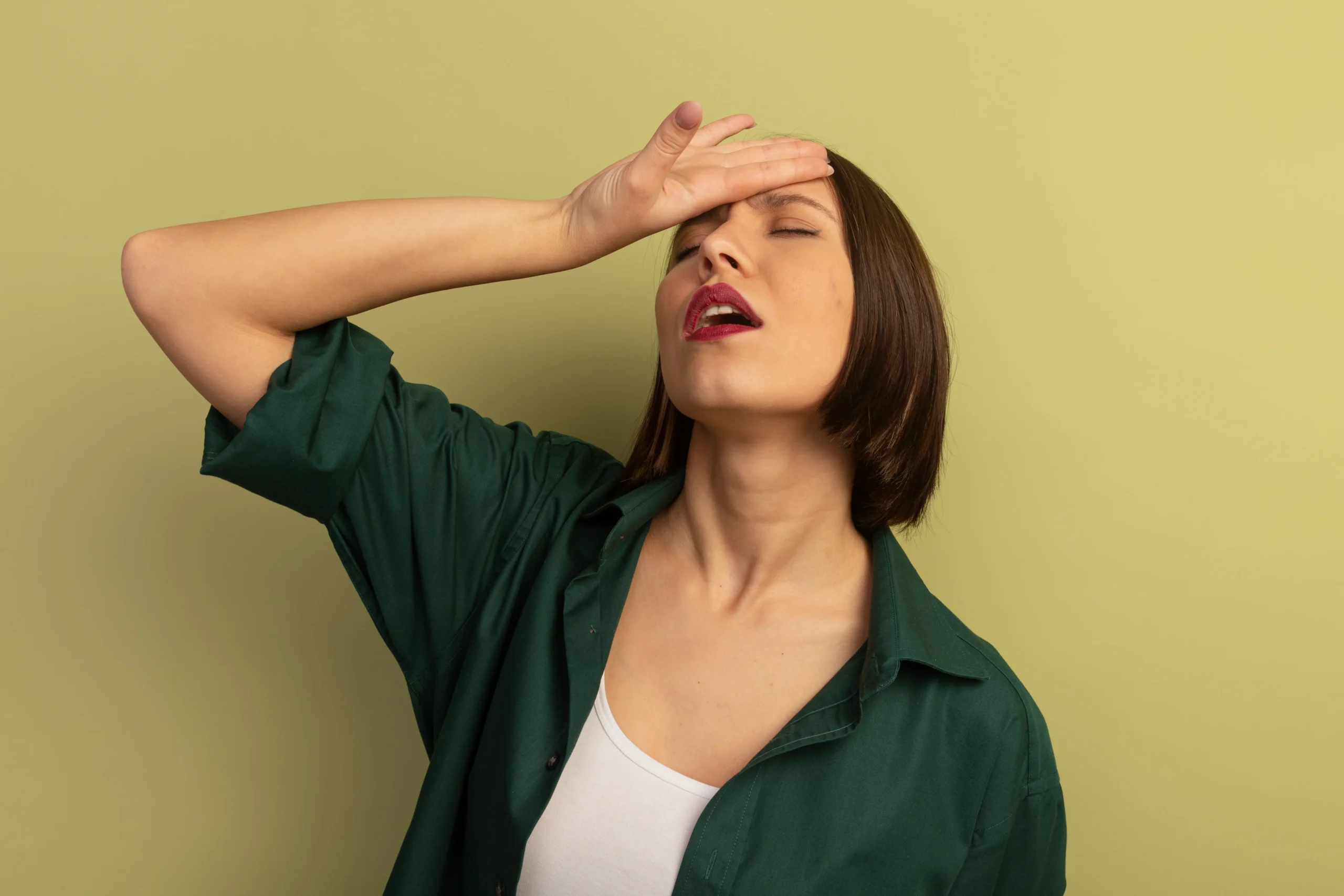 Guía completa sobre cómo bajar el cortisol alto en mujeres