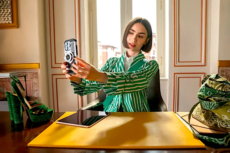 La protagonista de la temporada 5 de Emily in Paris es, de nuevo, la popular actriz Lily Collins.