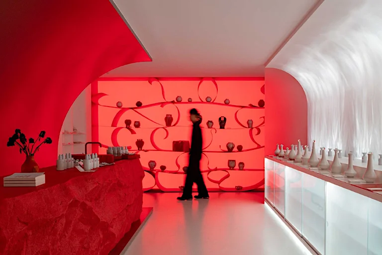 Algunos perfumes surcoreanos han optado por mostrar una cara muy vanguardista y provocadora.