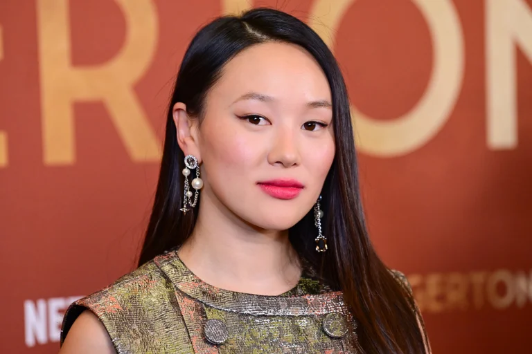 Yerin_Ha_Bridgerton_Vibeofbeauty