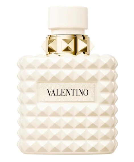 Entre las fragancias de invierno destaca Born in Roma Ivory de Valentino por su aroma limpio y floral a partes iguales.