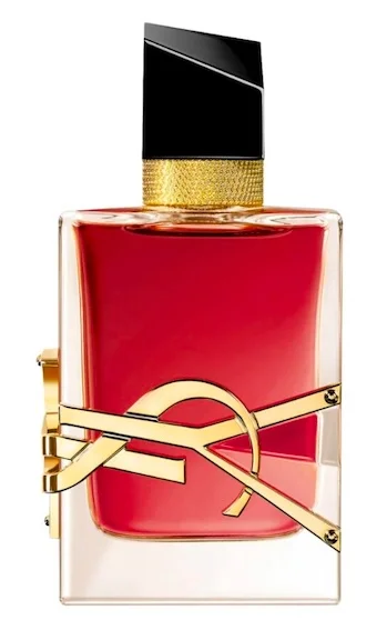 La fragancia Libre Berry Crush de YSL destaca entre los perfumes cálidos por su aroma frutal.
