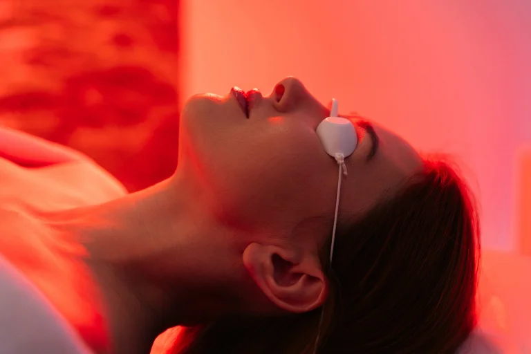 Luz infrarroja para la piel vibeofbeauty