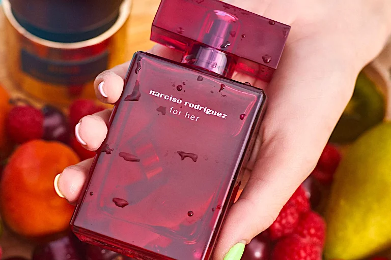 Un perfume con frutos rojos destaca siempre por su personalidad sensual y envolvente.
