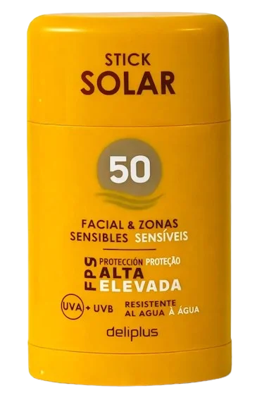 La protección solar en stick de la marca Deliplus destaca porque combina la vitamina C con ingredientes naturales.